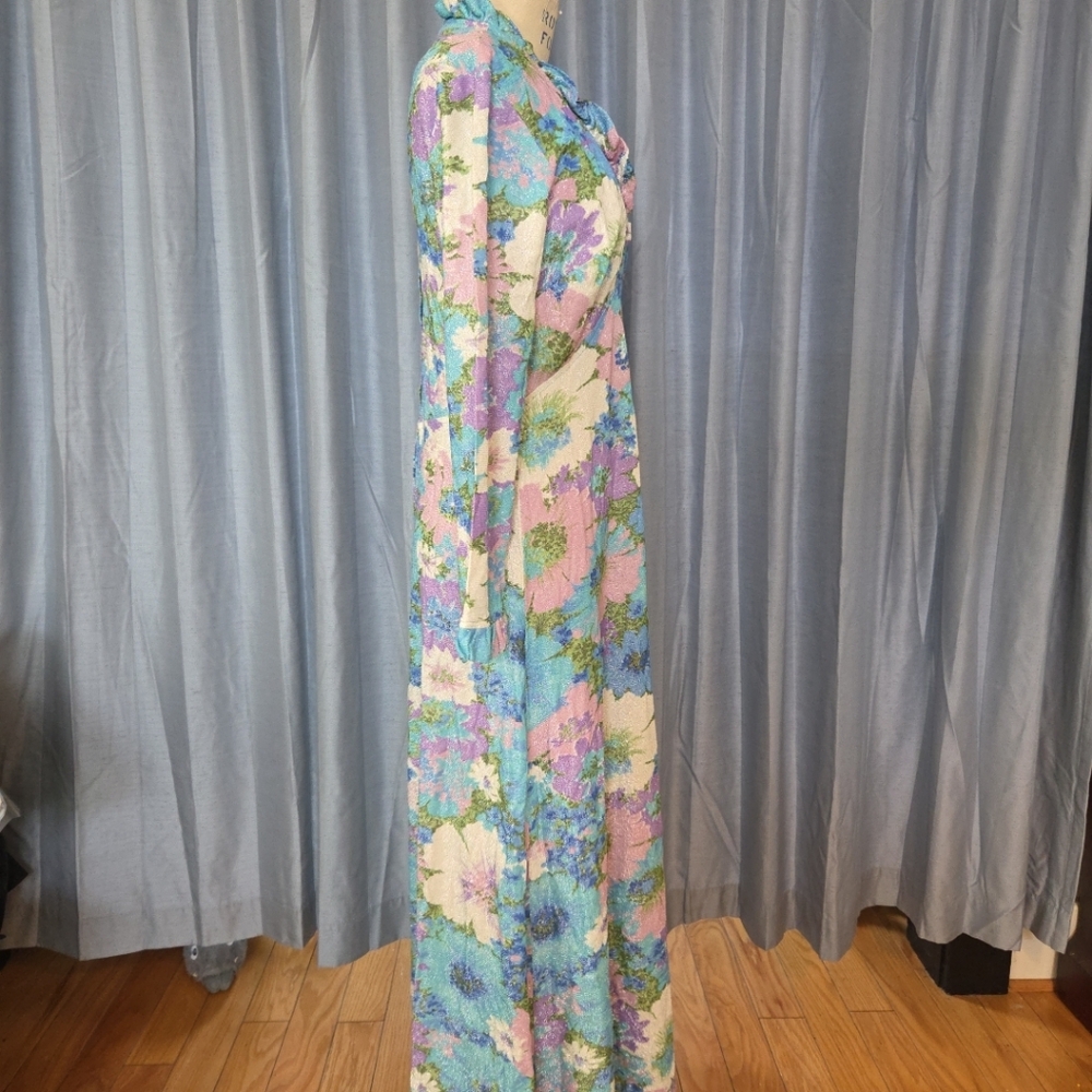 Vintage 1970 Floral Long Sleeve Maxi Dress - Picture 5 of 10